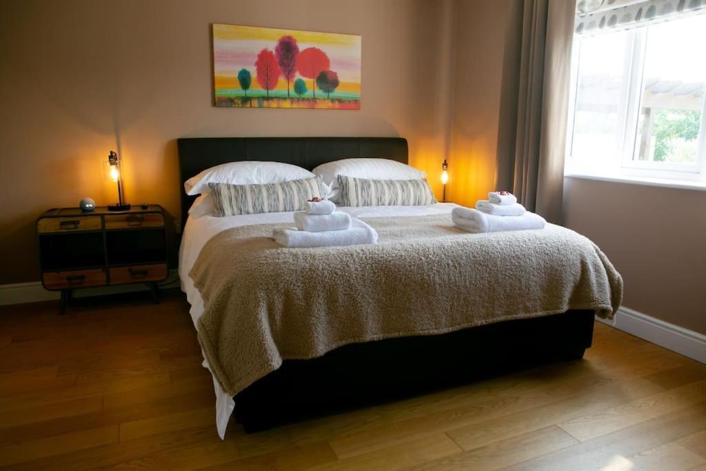 Wow I'M Living On The Beach. Luxury 4 Bed Sleeps 8 Пагъм Екстериор снимка