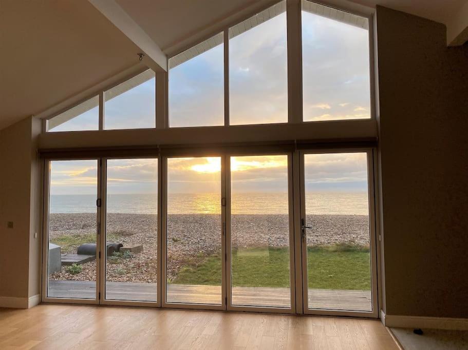 Wow I'M Living On The Beach. Luxury 4 Bed Sleeps 8 Пагъм Екстериор снимка