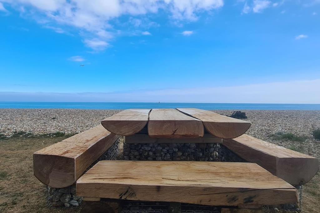 Wow I'M Living On The Beach. Luxury 4 Bed Sleeps 8 Пагъм Екстериор снимка
